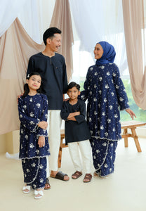 Akrab Kurung (Navy Blue)