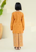 Load image into Gallery viewer, Bersatu Girl (Tangerine)