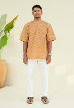 Load image into Gallery viewer, Shirt Men (Tangerine)
