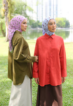 Load image into Gallery viewer, Erum Linen Top (Red-Orange)