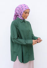 Load image into Gallery viewer, Erum Linen Top (Emerald Green)