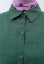 Load image into Gallery viewer, Erum Linen Top (Emerald Green)