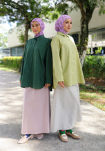 Load image into Gallery viewer, Erum Linen Top (Emerald Green)