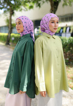 Load image into Gallery viewer, Erum Linen Top (Apple Green)
