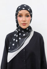Load image into Gallery viewer, Polka Cotton Square (Black White)