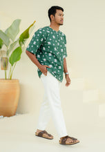 Load image into Gallery viewer, Shirt Men (Emerald Green)