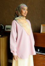 Load image into Gallery viewer, Zoe Curved T-Shirt (Powder Pink)