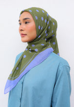 Load image into Gallery viewer, Polka Cotton Square (Lavender Green)