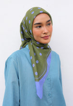 Load image into Gallery viewer, Polka Cotton Square (Lavender Green)