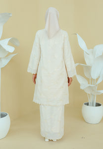 Akrab Kurung (Cream)