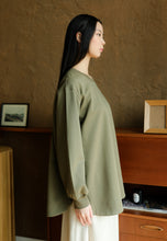 Load image into Gallery viewer, Zoe Curved T-Shirt (Grey Green)