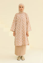 Load image into Gallery viewer, Ibna Printed Tunic (Milky Sand)