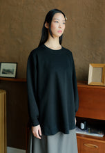 Load image into Gallery viewer, Zoe Curved T-Shirt (Black)