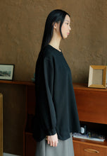 Load image into Gallery viewer, Zoe Curved T-Shirt (Black)