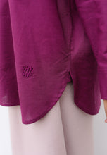 Load image into Gallery viewer, Erum Linen Top (Grape)