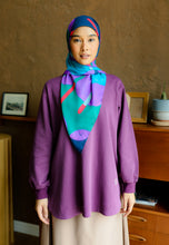 Load image into Gallery viewer, Zoe Curved T-Shirt (Dark Purple)