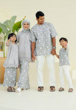 Load image into Gallery viewer, Secocok Kurung (Soft Grey)