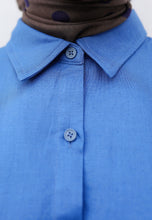 Load image into Gallery viewer, Erum Linen Top (Denim Blue)