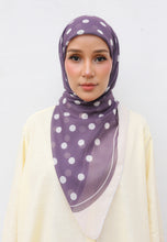 Load image into Gallery viewer, Polka Cotton Square (Voilet Cream)