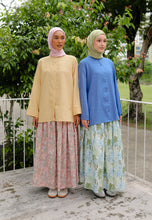 Load image into Gallery viewer, Senna Linen Top (Denim Blue)