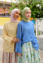 Load image into Gallery viewer, Senna Linen Top (Denim Blue)