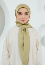 Load image into Gallery viewer, Zuyyin Satin Square (Olive Green)