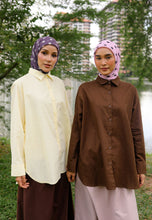 Load image into Gallery viewer, Erum Linen Top (Dark Brown)