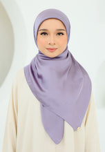 Load image into Gallery viewer, Zuyyin Satin Square (Lavender)