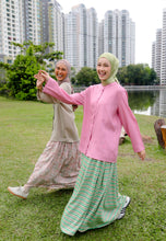 Load image into Gallery viewer, Senna Linen Top (Taupe)