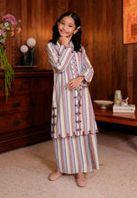 Load image into Gallery viewer, Seri Ayu Girl (Maroon)