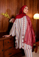 Load image into Gallery viewer, Seri Ayu Kurung (Maroon)