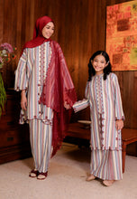 Load image into Gallery viewer, Seri Ayu Girl (Maroon)