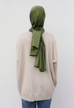 Load image into Gallery viewer, Areea Flower Knitwear (Oatmeal Green)