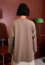 Load image into Gallery viewer, Bora Cat T-shirt (Taupe)