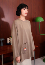 Load image into Gallery viewer, Bora Cat T-shirt (Taupe)