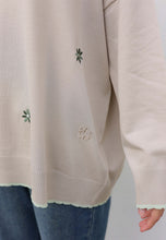 Load image into Gallery viewer, Areea Flower Knitwear (Oatmeal Green)