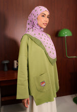 Load image into Gallery viewer, Bora Cat T-shirt (Olive Green)