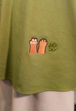 Load image into Gallery viewer, Bora Cat T-shirt (Olive Green)