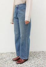 Load image into Gallery viewer, Xena Wide Jeans (Washed Greenish Blue)