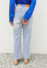 Load image into Gallery viewer, Xena Wide Jeans (Washed Light Blue)