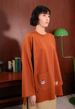 Load image into Gallery viewer, Bora Cat T-shirt (Brunt Orange)