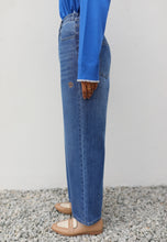 Load image into Gallery viewer, Xena Wide Jeans (Blue)