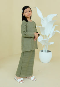 Utuh Girl (Moss Green)