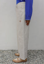 Load image into Gallery viewer, Xena Wide Jeans (Washed White)