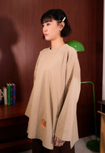 Load image into Gallery viewer, Bora Cat T-shirt (Oat Beige)