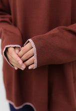 Load image into Gallery viewer, Areea Flower Knitwear (Brown Pink)