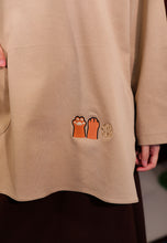 Load image into Gallery viewer, Bora Cat T-shirt (Oat Beige)