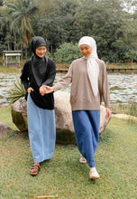 Load image into Gallery viewer, Areea Plain Knitwear (Black)
