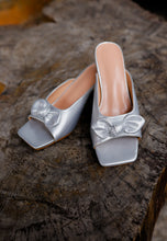 Load image into Gallery viewer, Sofia Bow Heels (Silver)