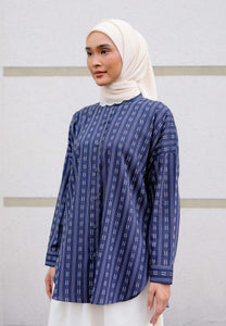 Zulfa Embroidered Top (Navy Blue)